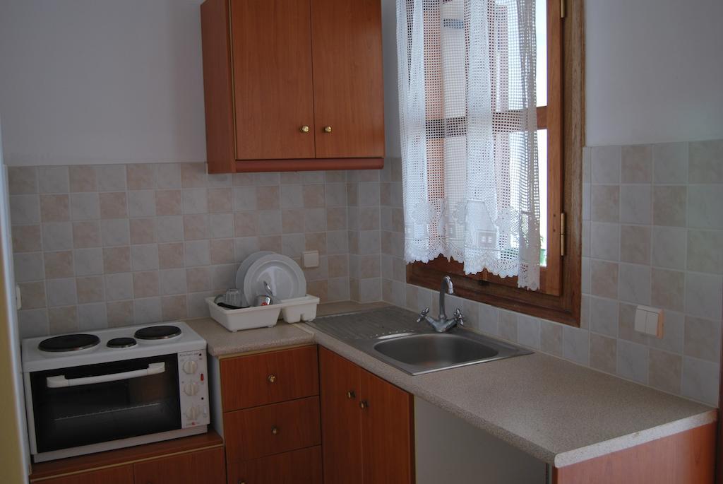 Ενοικιαζόμενα Διαμερίσματα Άρτεμις Skyros Room photo